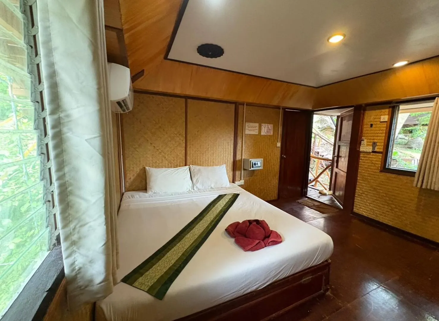 Phi Phi Ingphu Viewpoint Hotel