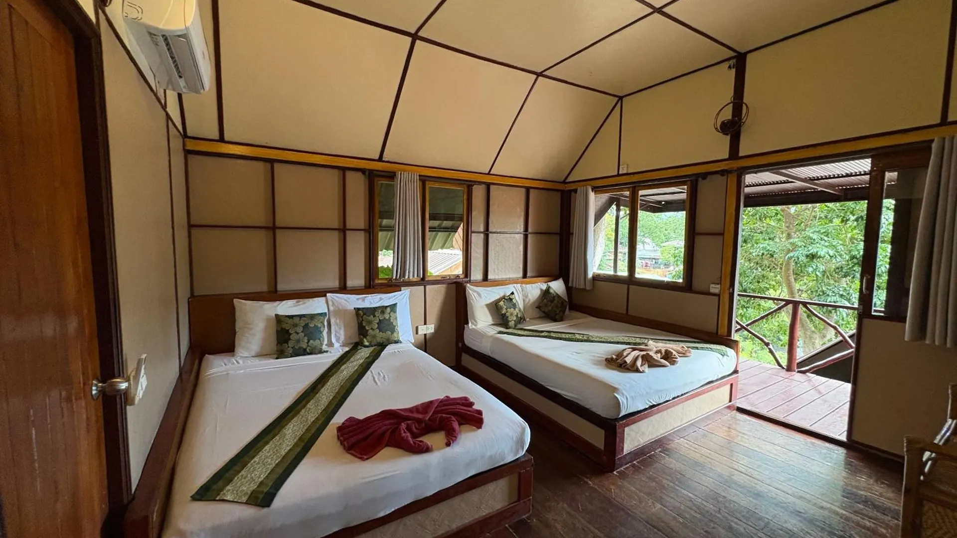 Phi Phi Ingphu Viewpoint Hotel